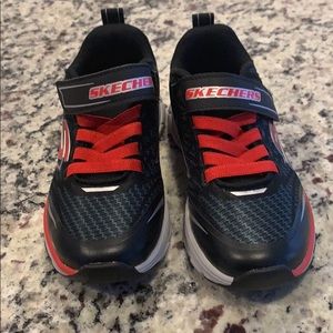 NWOT little boy Sketchers